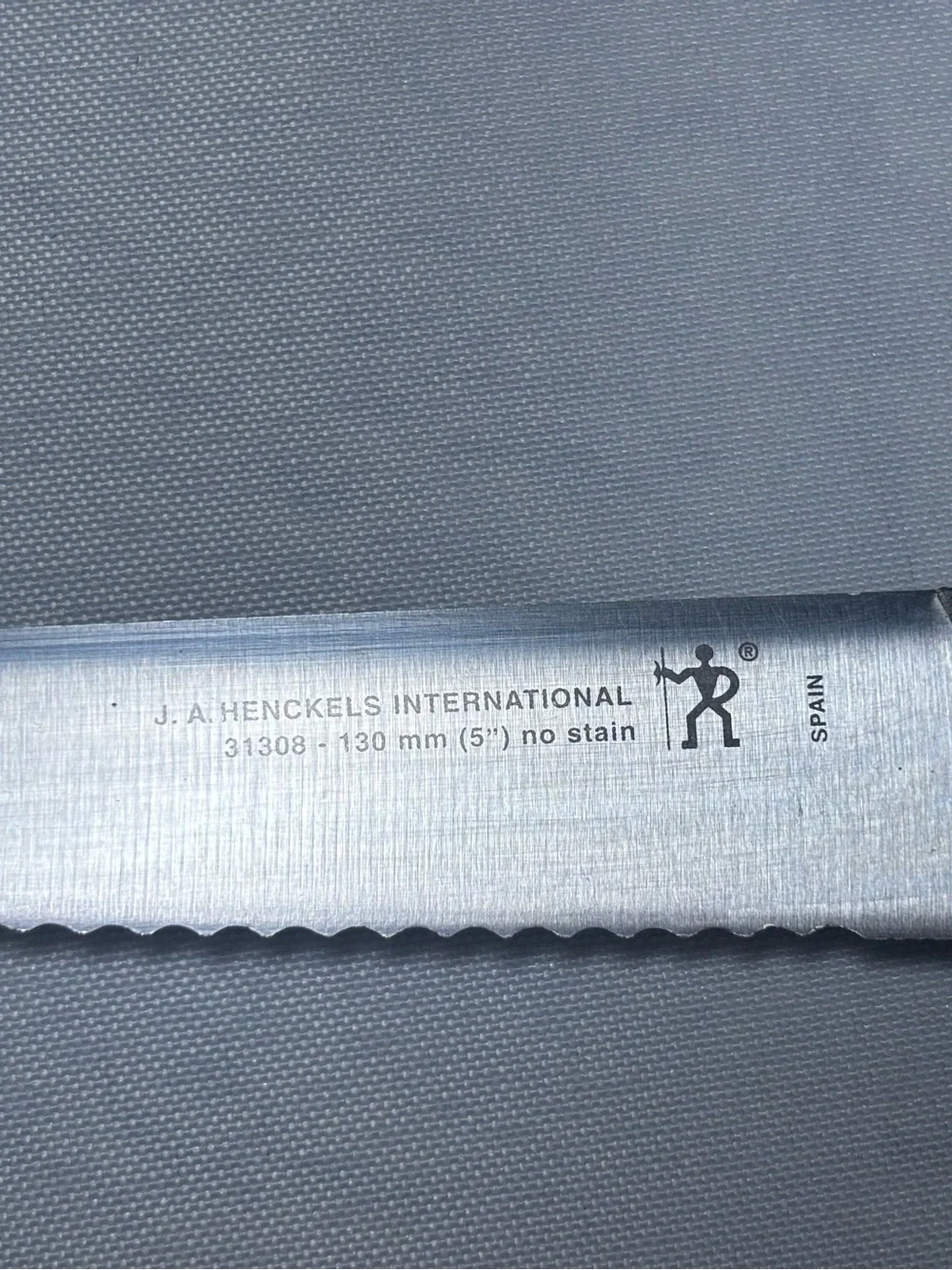 Zwilling JA Henckels 5 Inch Serrated Utility Knife Friodur 31608-130 Germany
